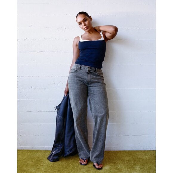 Abercrombie & Fitch Gray Wash Curve Love Low Rise Baggy Jeans Short - Picture 5 of 5